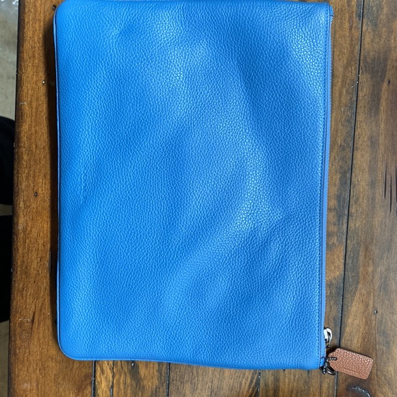 NWT! Coach Keith H Glitter Turnlock XL zip pouch and hang tag accessory - Picture 5 of 8